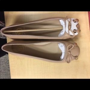 BRAND NEW TORY BURCH Flats